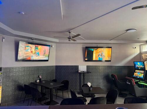 Foto - Café Bistro Bar Ladenfläche - 35.000,00&nbsp;EUR Kaltmiete, ca.&nbsp; 100,00&nbsp;m&sup2;