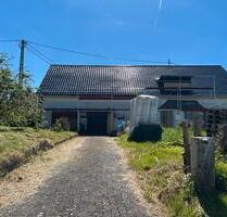 Charmantes teilsaniertes Haus mit großem Grundstück in Kausen - Steinebach/Sieg