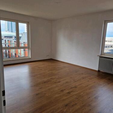 Foto - 2-Zimmer-Wohnung - 600,00&nbsp;EUR Kaltmiete, ca.&nbsp; 70,82&nbsp;m&sup2;