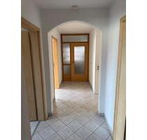 Helle 3-Zimmer-Wohnung (75 m²) - 600,00&nbsp;EUR Kaltmiete, ca.&nbsp; 75,00&nbsp;m&sup2; in Burladingen (PLZ: 72393)