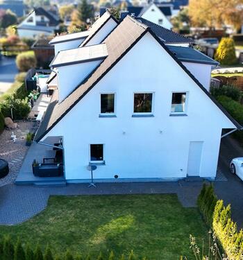 Foto - 9 Zimmer Einfamilienhaus zum Kaufen in Elmenhorst/Lichtenhagen