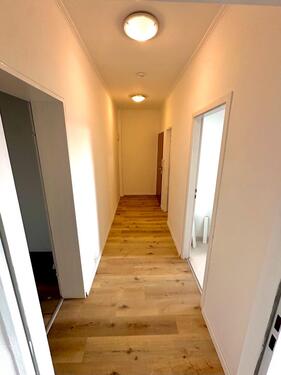 Foto - Erstbezug nach Kernsanierung: Helle 2-Zimmer Altbauwohnung
