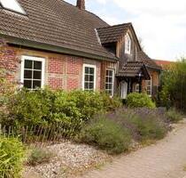 Einfamilienhaus mit vermieteter Wohnung | Immobilie mit Potenzial - Wienhausen