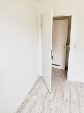 Foto - WG-Zimmer in 3er-WG – zentrale Lage Frankfurt-Höchst Einbauküche – sofort bezugsbereit