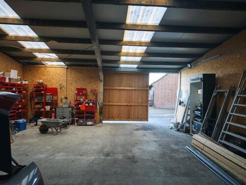 Foto - Lagerhalle 155m2 Gewerbehalle - 930,00&nbsp;EUR Kaltmiete, ca.&nbsp; 6,00&nbsp;m&sup2;