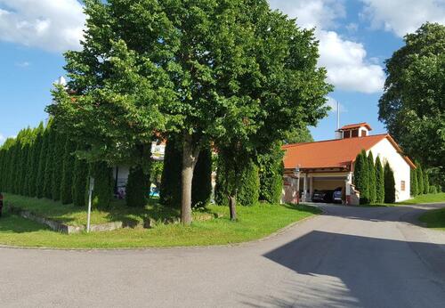 Foto - 2 Zimmer EG Wohnung mit kleinem Garten