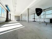 Foto - ++TAGESLICHTSTUDIO ++ RAUM FÜR IDEEN ++ PLATZ FREI++
