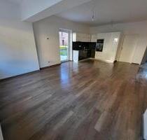 Wohnung 3 Zimmer Eg Garten - 1.450,00&nbsp;EUR Kaltmiete, ca.&nbsp; 90,00&nbsp;m&sup2; in Calw (PLZ: 75365)