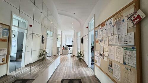 Foto - Kompakt und Hell: Ihr neuer Arbeitsplatz zur Miete