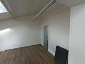 Foto - 2 Büroräume, Teeküche - 250,00 EUR Kaltmiete, ca.  8,00 m²