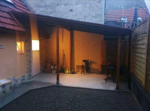 Foto - Haus in zentraler Lage – renovierungsbedürftig, viel Potenzial