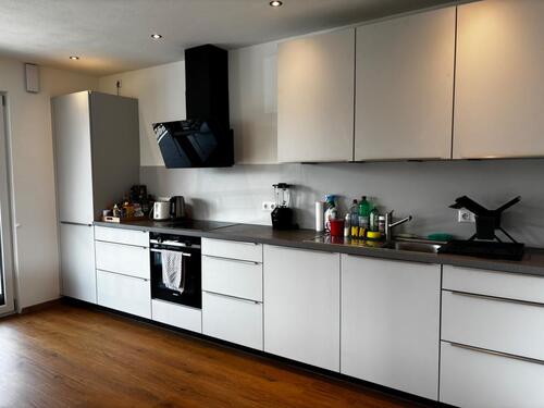 Foto - Moderne 2-Zimmer-Wohnung mit Balkon und EBK in Penzberg