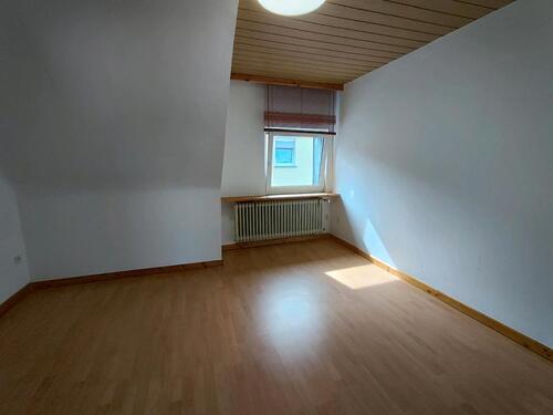 Foto - 2 Zimmer Dachgeschoßwohnung zur Miete in Saarbrücken
