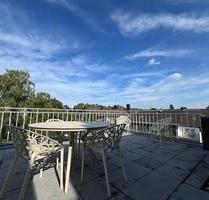 Frisch sanierte & neu möblierte Dachgeschosswohnung zu vermieten - Mönchengladbach West