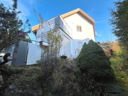 Foto - Komplett renovierte Doppelhaushälfte im Herzen von Lonsee