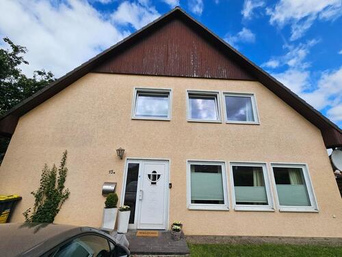 Foto - Einfamilienhaus (150 m² Wfl., 369 m² Grdst., 4 Zi., 2 Bäder)