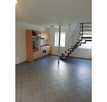 Schöne 1,5-Zimmer-Maisonettewohnung mit Einbauküche in Niederkirchen