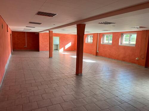 Foto - Gewerberaum, Büro, Lager, Hobbyraum ca. 250qm teilbar