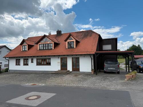 Foto - 13 Zimmer Mehrfamilienhaus, Wohnhaus zum Kaufen in Burkardroth