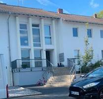 11 Familienhaus Saniert in 2014 voll vermietet ca.1.000 qm Wohnfl - Mönchengladbach Süd