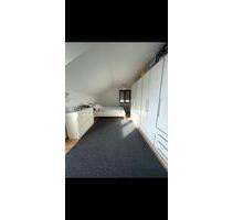 Möblierte Zimmer im 2.OG Komplett Ausgestattet - München Trudering