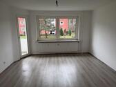 Foto - Renovierte 3 Zimmer Wohnung im 1. Obergeschoss mit Balkon