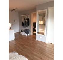 Von Privat: Moderne 2 Zimmer Wohnung mit Südwest-Balkon und EBK - Hamburg Wandsbek
