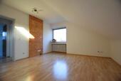 Foto - 2.5 Zimmer Dachgeschoßwohnung zur Miete in Krefeld