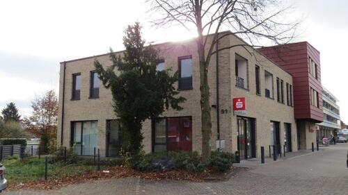 Foto - Neuwertige 3-Zimmer-Wohnung mit Loggia und Tiefgaragenstellplatz