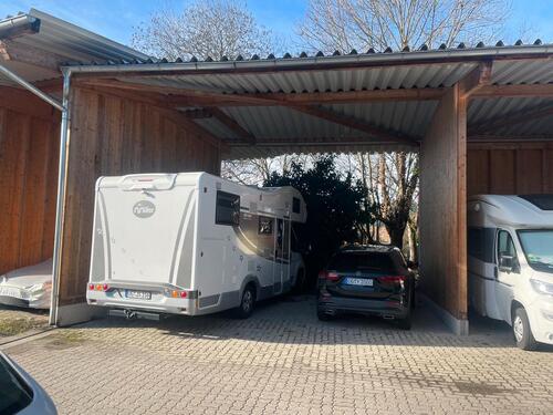 Foto - Carport Stellplatz für große Fahrzeuge
