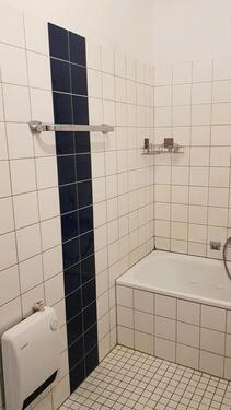 Foto - 2 Zi Wohnung in FFM Sachenhausen 1.100 Euro Warmmiete