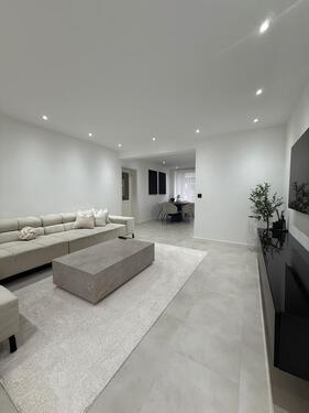 Foto - Kernsanierte 4-Zimmer-Wohnung mit 2 Balkonen in Hannover