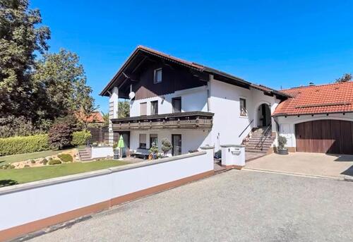 Foto - Juwel in Schönau - Einfamilienhaus mit Garten und Doppelgarage