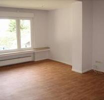 Helle und geräumige 2 12 Zimmer Wohnung in Du Röttgersbach. - Duisburg Hamborn