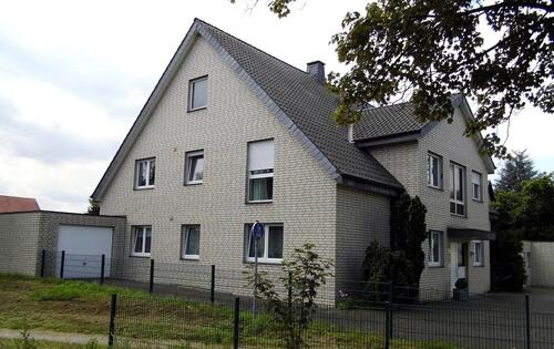 Foto - Kapitalanlage - 4-Fam.Haus in 59557 Lippstadt, Bj. 2000 - PRIVAT