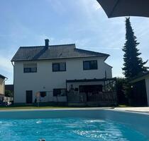 Modernisiertes Einfamilienhaus (240 m²) auf 1.000 m² Grundstück – - Heringen (Werra)