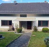 Großes freistehendes Haus mit Garage Balkon, Garten usw. - Bad Münstereifel