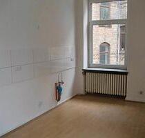 Großzügige 4 Zimmer Wohnung. Auch als Büro nutzbar. - Braunschweig Nordstadt