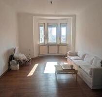 3Zi Wohnung + Bad + Küche + Balkon, Dielenboden - Nürnberg Rabus