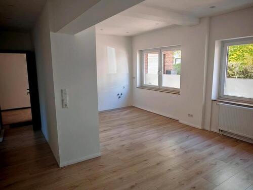 Foto - 2 Zimmer Wohnung Erdgeschoss. - 650,00&nbsp;EUR Kaltmiete, ca.&nbsp; 60,00&nbsp;m&sup2;