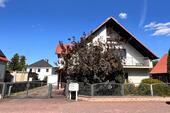 Foto - Großzügige 3-Raum-Wohnung im EG mit Garten und Holzhaus