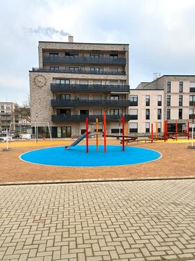 Foto - 4712441 Familienfreundlich wohnen: 3-Zimmer-Wohnung mit Spielplatz vor dem Haus in Düsseldorf-Rath