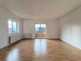 Foto - 3-Zimmer-Whg. + EBK + neues Bad + Balkon + Stellplatz