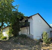 Haus mit zwei Wohneinheiten in Künzing, provisionsfrei 220 QM