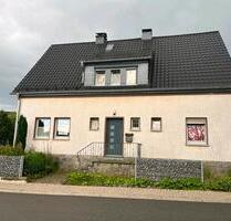 Haus zu verkaufen - 200.000,00&nbsp;EUR Kaufpreis, ca.&nbsp; 90,00&nbsp;m&sup2; in Neuenrade (PLZ: 58809)