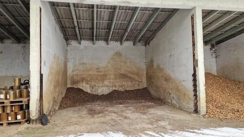 Foto - Überdachte Abstellfläche Lagerfach – eingezäunt – 150 €