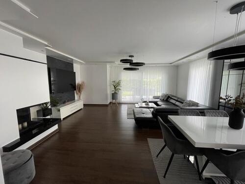 Foto - Doppelhaushälfte 6 ZKB mit 170qm zu vermieten