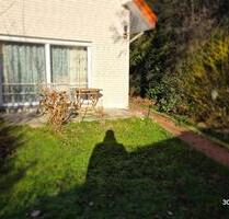 Idyllische Haushälfte, Erdgeschoß, Keller, Terasse, Garten - Bünde