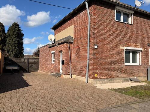 Foto - Frisch renoviertes Einfamilienhaus, ca95qm -52499 Baesweiler