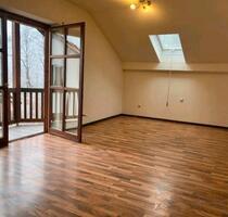 Reizvolle 1-Zimmer-DG-Wohnung in ruhiger Wohnlage(Passau Heining)